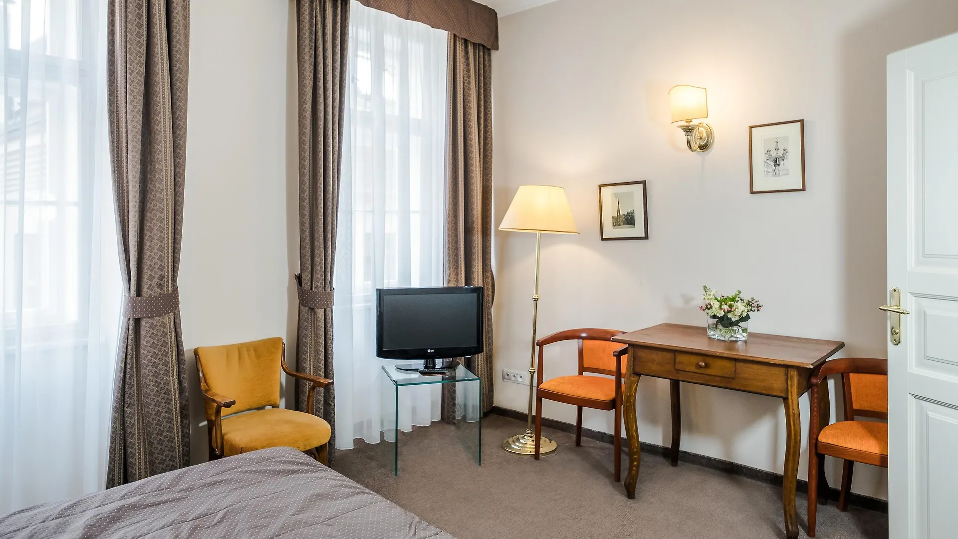 *****  Hotel Bookquet Prague Czech Republic