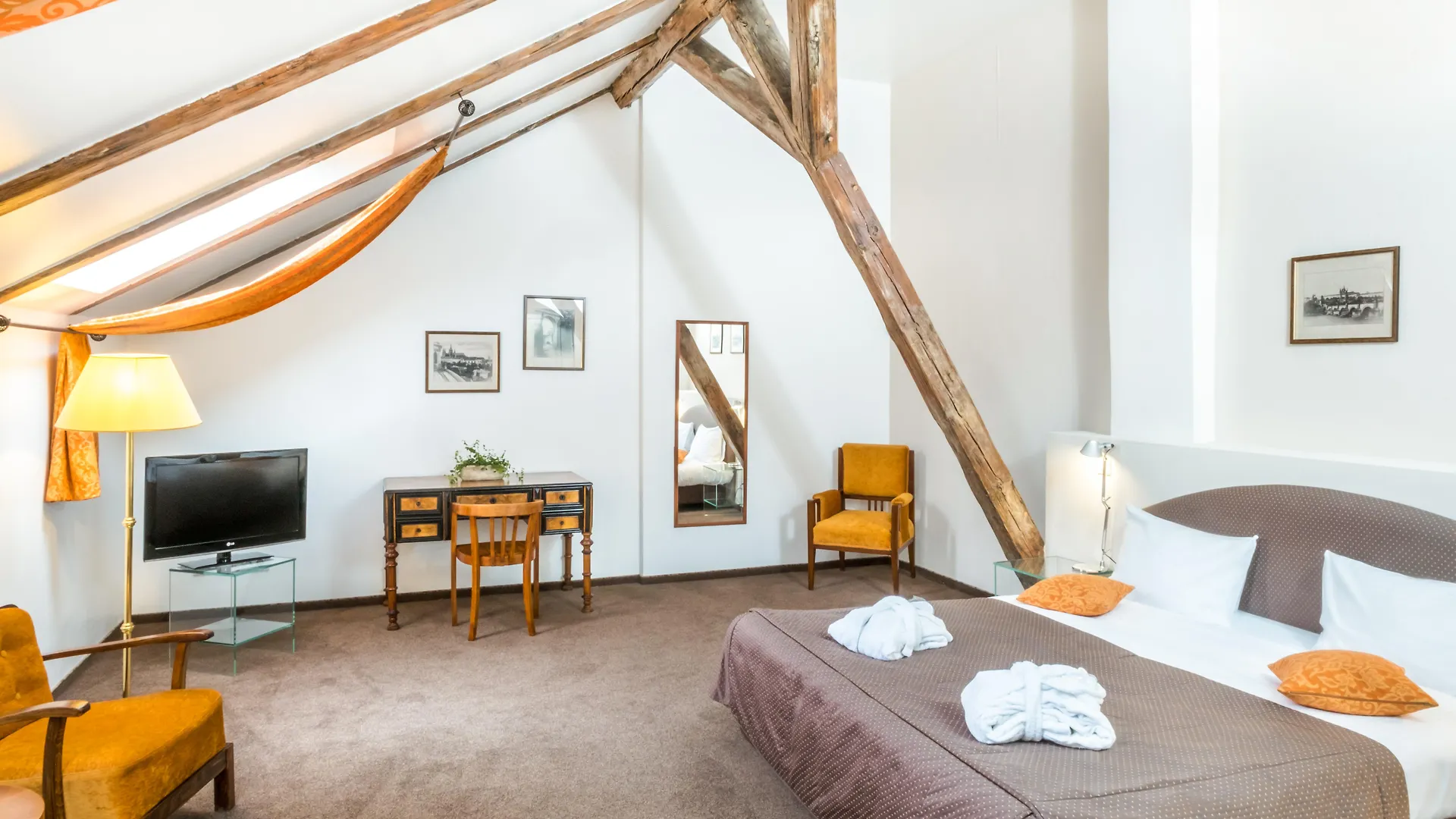 *****  Hotel Bookquet Prague Czech Republic