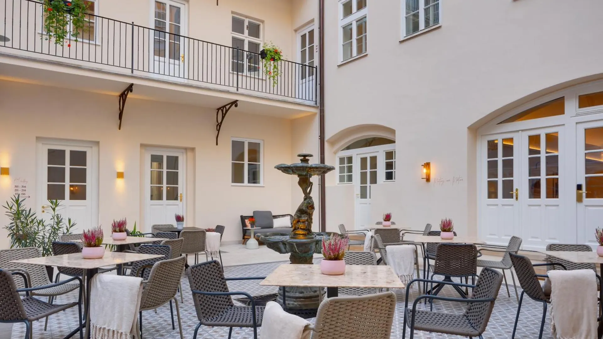 *****  Hotel Bookquet Prague Czech Republic