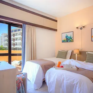 Aparthotel Turial Old Town Ocean View ***